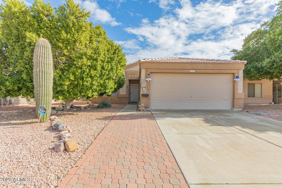 1777 S Valley Drive, Apache Junction, AZ 85120