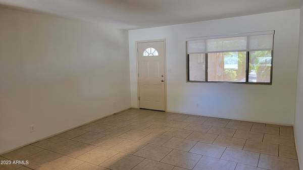 Tempe, AZ 85282,2515 S COLLEGE Avenue #12