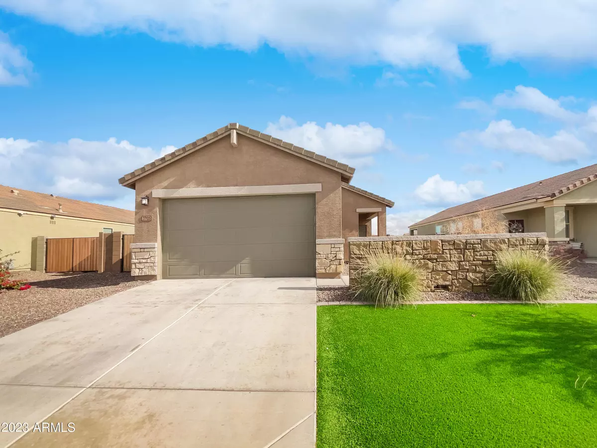 San Tan Valley, AZ 85140,37105 N SIDEWINDER Drive