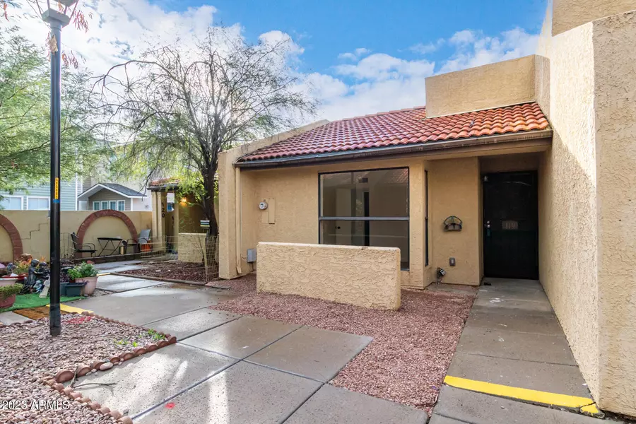 3228 W GLENDALE Avenue #119, Phoenix, AZ 85051