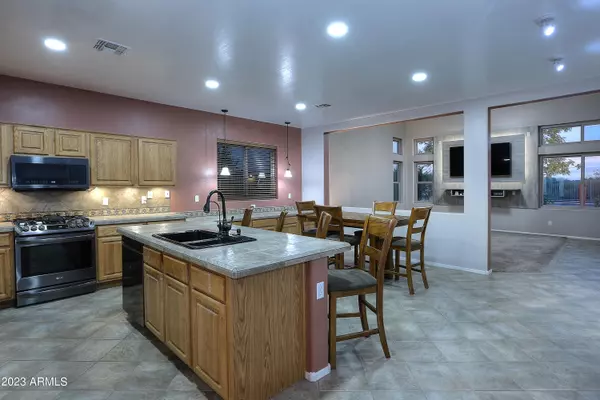 San Tan Valley, AZ 85140,439 E HAROLD Drive