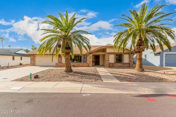 17206 N DESERT GLEN Drive, Sun City West, AZ 85375