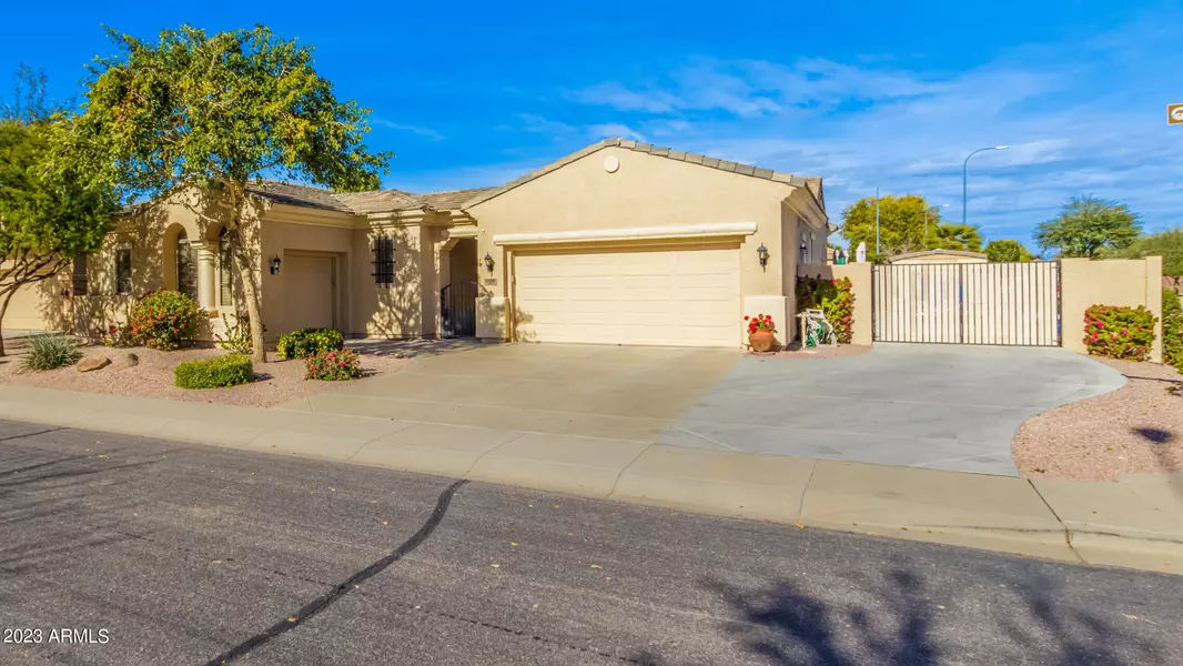 3288 E GOLDFINCH Way, Chandler, AZ 85286