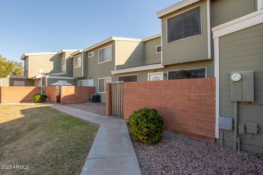 2301 E University Drive #204, Mesa, AZ 85213