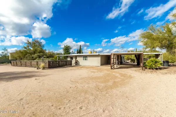 Cave Creek, AZ 85331,33401 N GUNSMOKE Court