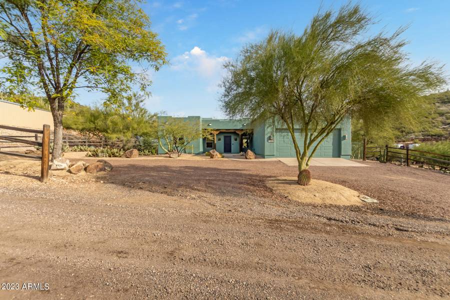 44809 N 23RD Street, New River, AZ 85087