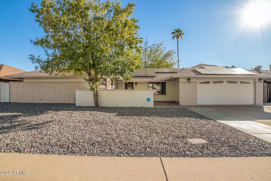 4017 W ANGELA Drive, Glendale, AZ 85308