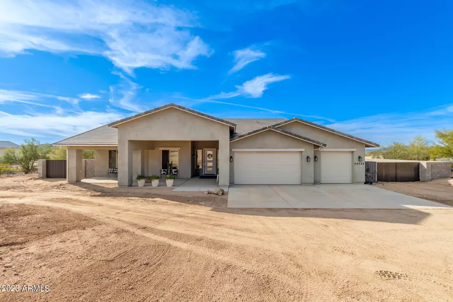 44028 N 22ND Street, New River, AZ 85087