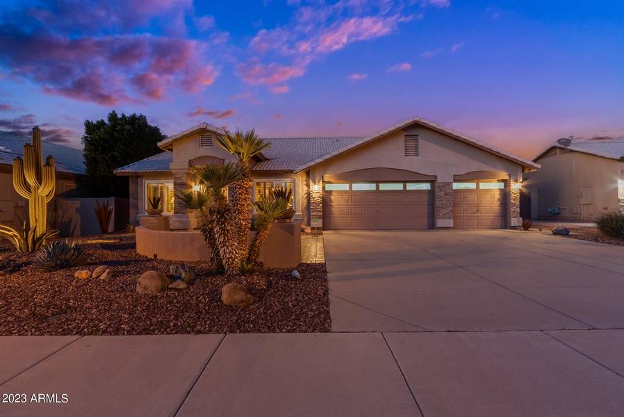 10822 W WIKIEUP Lane, Sun City, AZ 85373