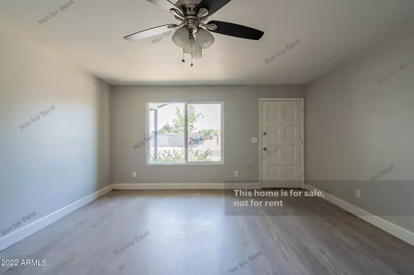 Phoenix, AZ 85019,4143 W READE Avenue