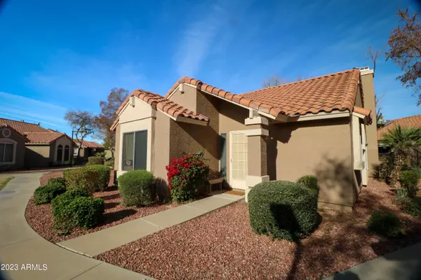 7040 W OLIVE Avenue #71, Peoria, AZ 85345