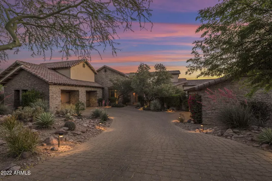 2560 S GERONIMO HEAD Trail, Gold Canyon, AZ 85118