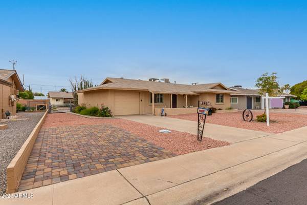 Sun City, AZ 85351,12250 N CHERRY HILLS Drive E