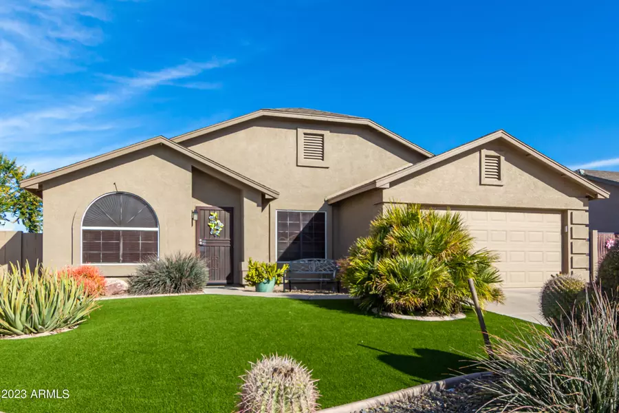 4316 E MEADOW LARK Way, San Tan Valley, AZ 85140