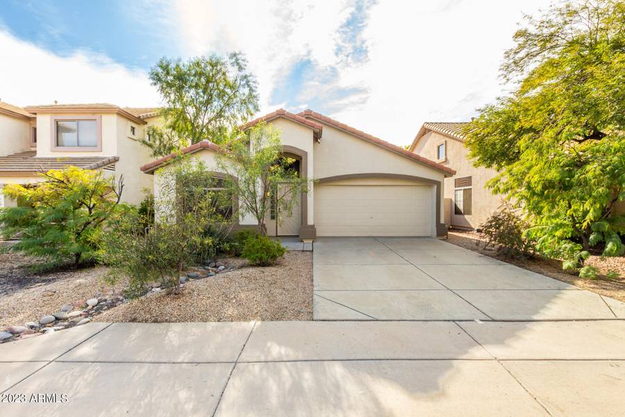 2523 W Running Deer Trail, Phoenix, AZ 85085