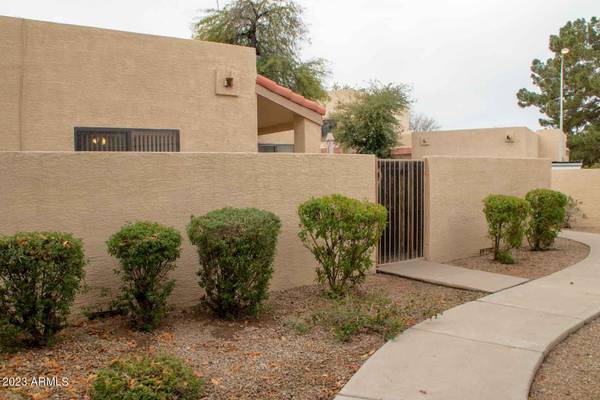 4742 W TOWNLEY Avenue, Glendale, AZ 85302