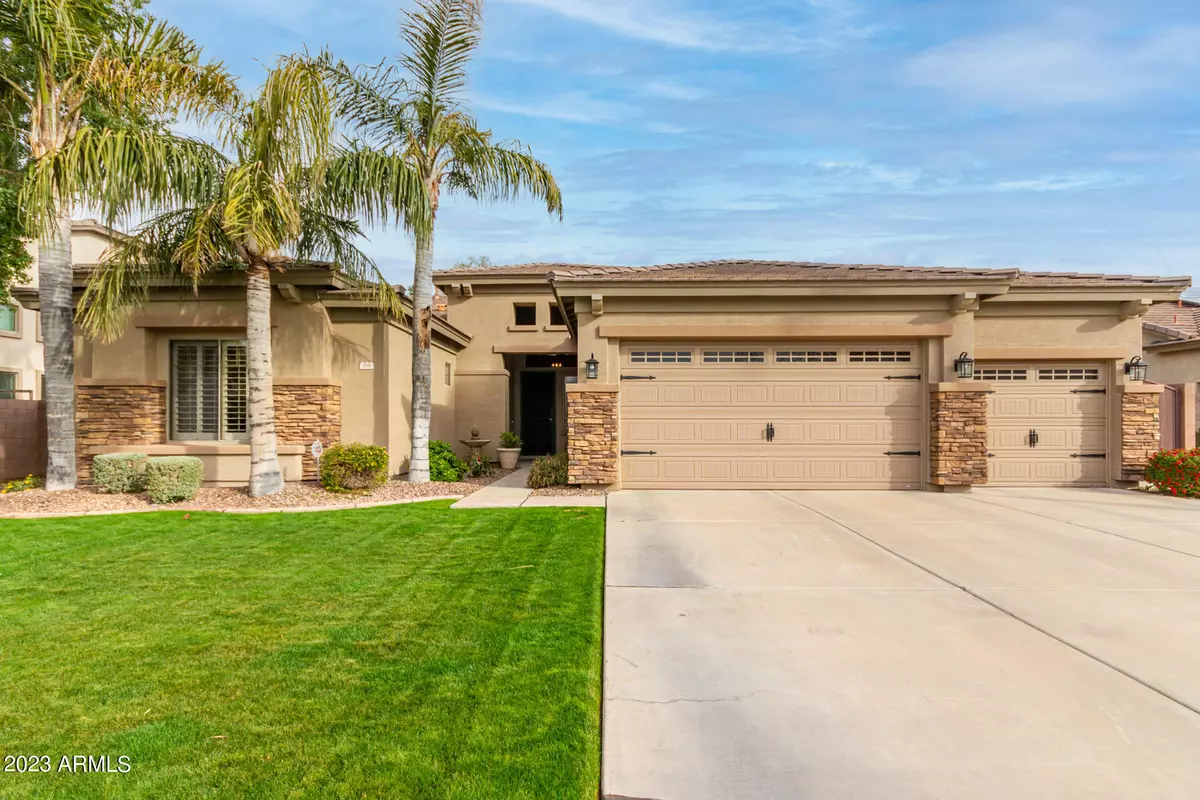 Gilbert, AZ 85295,586 E Julian Drive