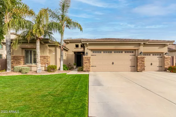 586 E Julian Drive, Gilbert, AZ 85295