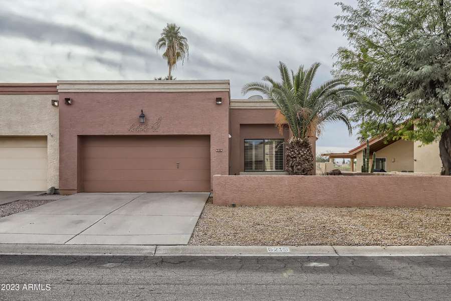 6215 E NANCE Street, Mesa, AZ 85215