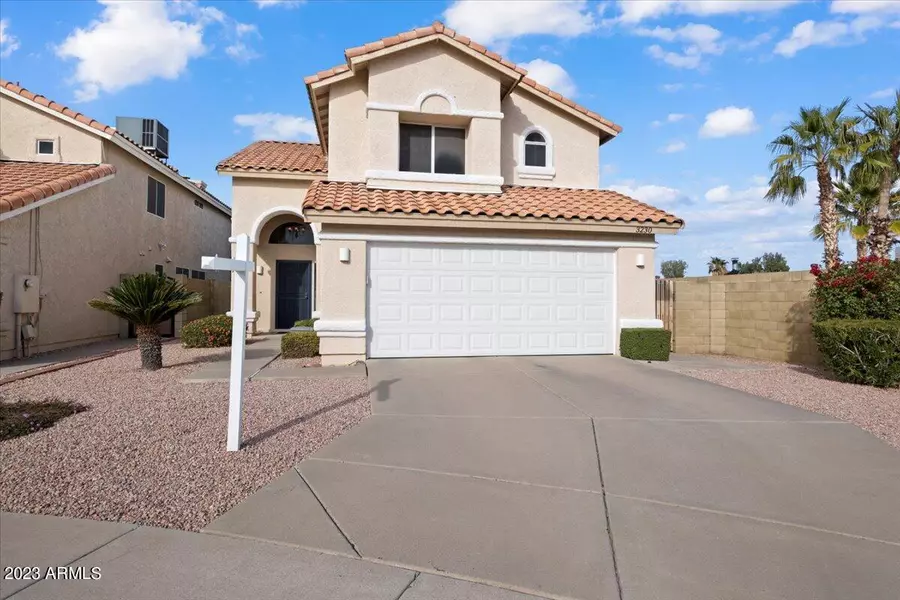 3230 E ALTADENA Avenue, Phoenix, AZ 85028