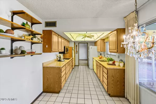 Sun City West, AZ 85375,18019 N 135TH Avenue