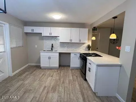 Phoenix, AZ 85007,1829 W APACHE Street