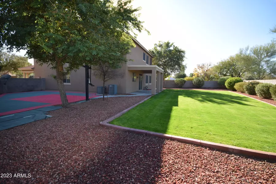 28634 N SUNSET Drive, San Tan Valley, AZ 85143