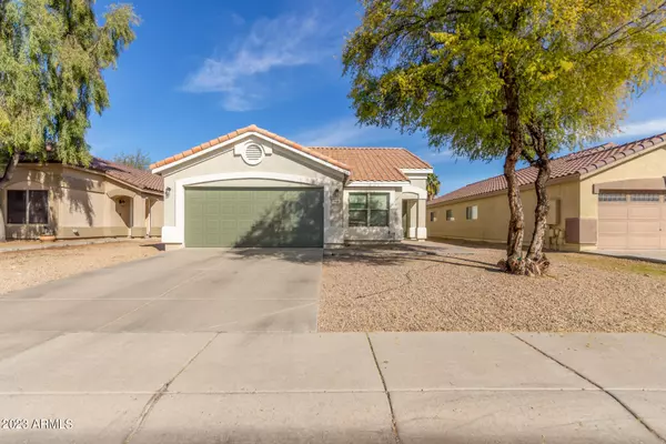 960 E SARATOGA Street, Gilbert, AZ 85296