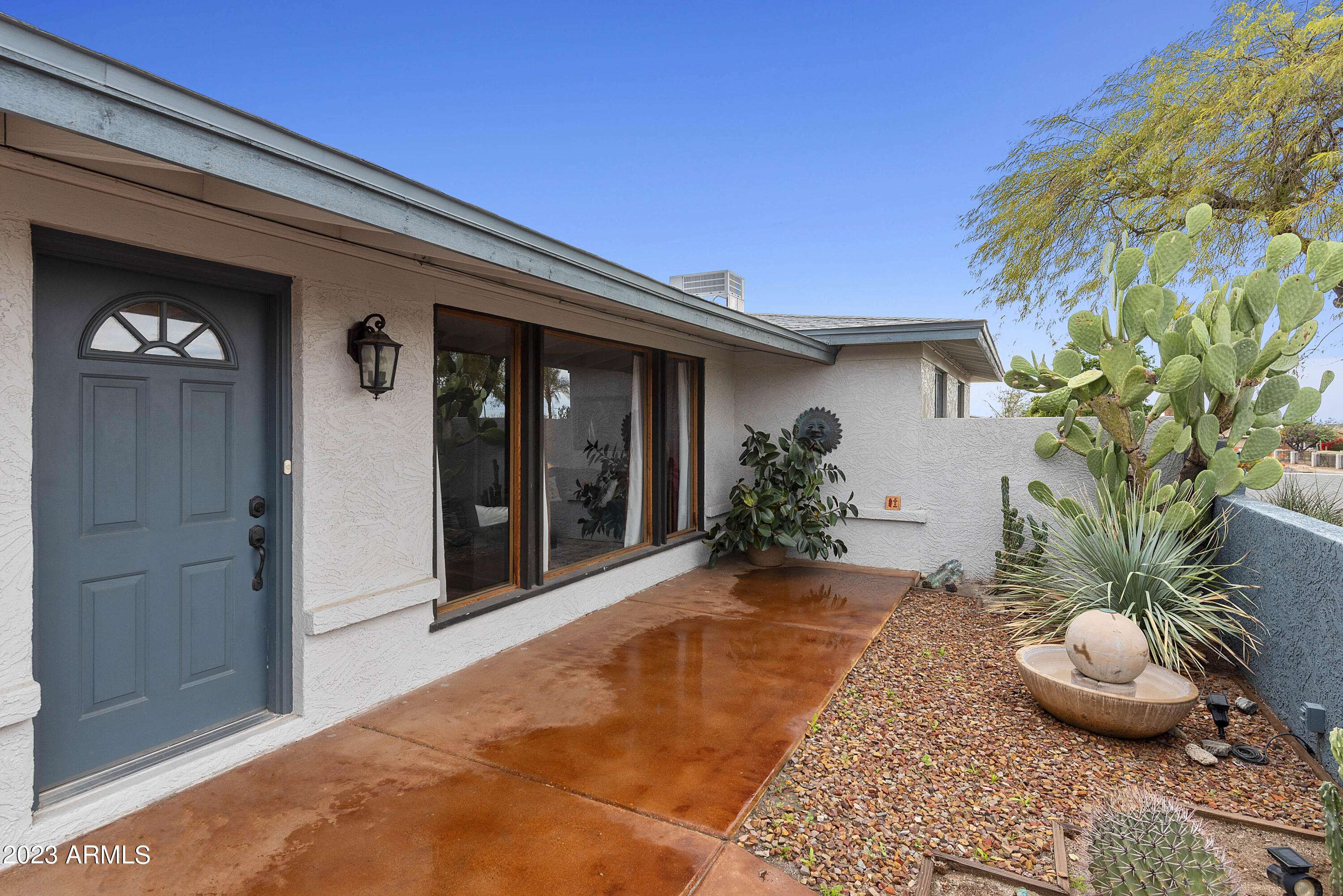 Phoenix, AZ 85041,145 W Paseo Way