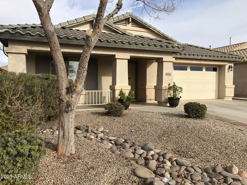 652 E NANCY Avenue, San Tan Valley, AZ 85140