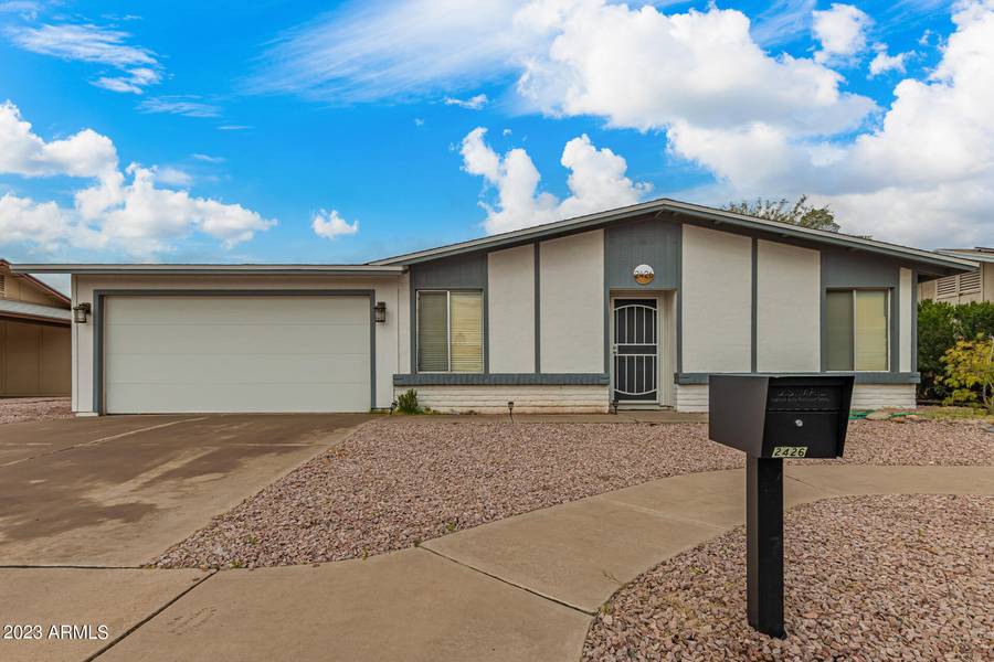 2426 W ISABELLA Avenue, Mesa, AZ 85202