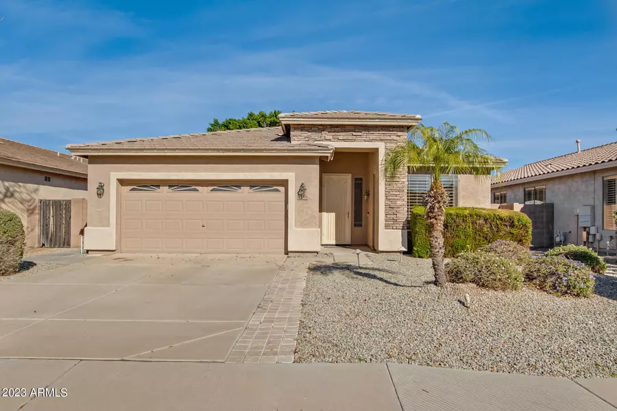 9238 W IRMA Lane, Peoria, AZ 85382