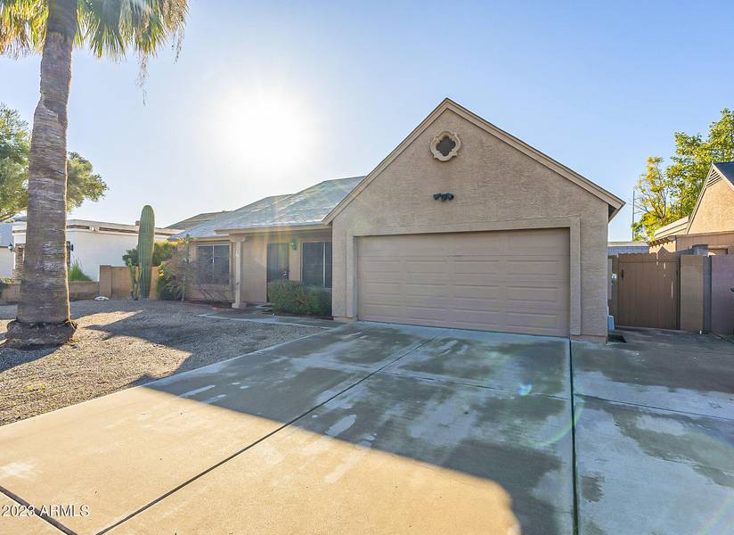 1207 E UTOPIA Road, Phoenix, AZ 85024