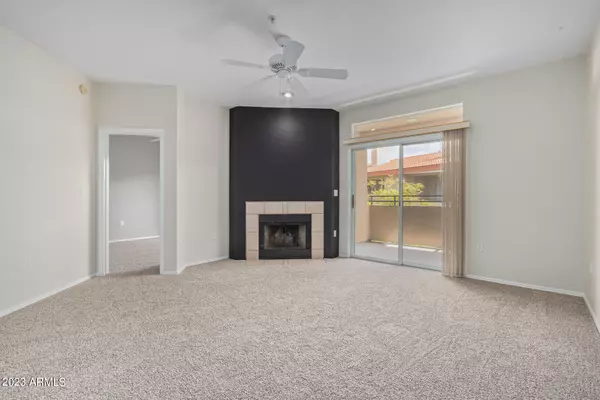 10410 N CAVE CREEK Road #2092, Phoenix, AZ 85020