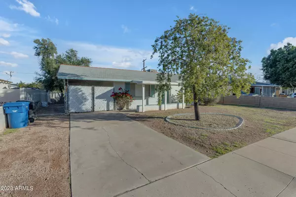 1624 W 2ND Street, Mesa, AZ 85201