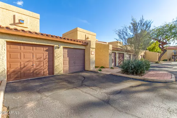 Phoenix, AZ 85021,8215 N 21ST Drive #D204