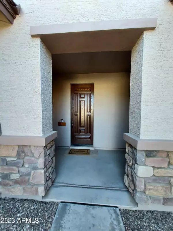 San Tan Valley, AZ 85140,301 W Leatherwood Avenue