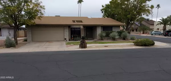 1665 S FLINT Circle, Mesa, AZ 85202