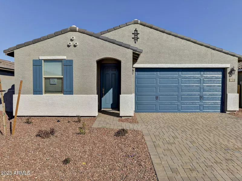 17328 W RED FOX Road, Surprise, AZ 85387