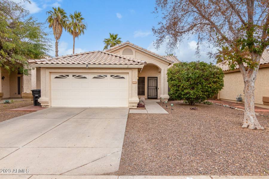 1692 E TREMAINE Avenue, Gilbert, AZ 85234