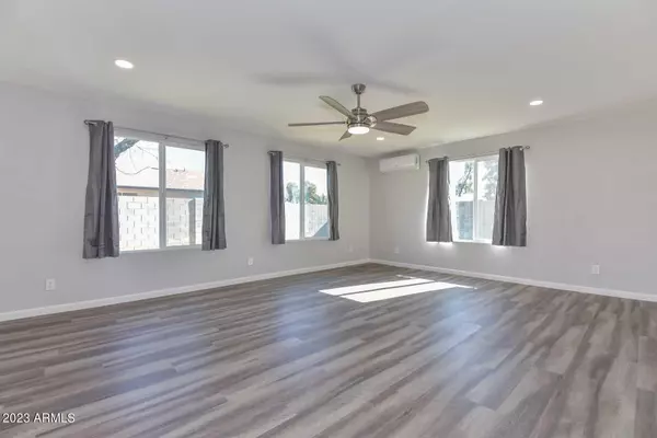 Glendale, AZ 85302,9017 N 65TH Avenue