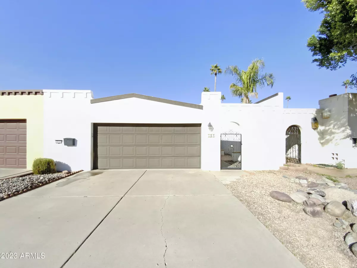 Tempe, AZ 85282,512 W PEBBLE BEACH Drive