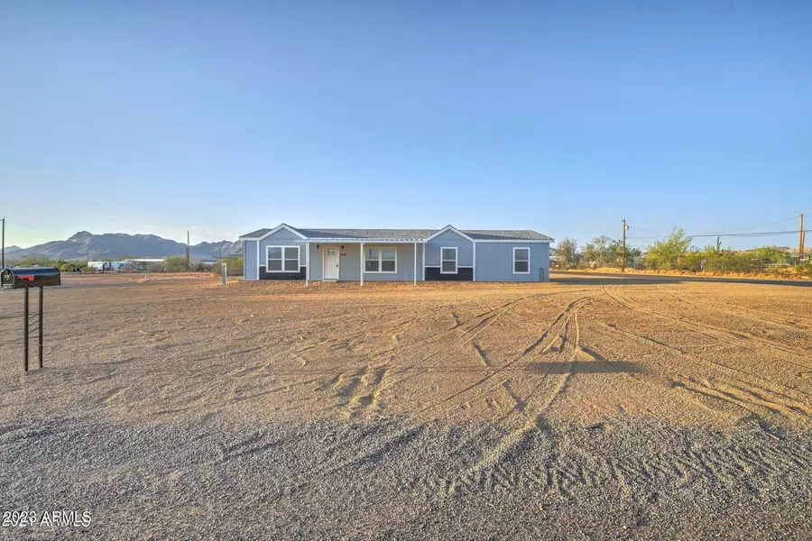 833 W Tepee Street, Apache Junction, AZ 85120