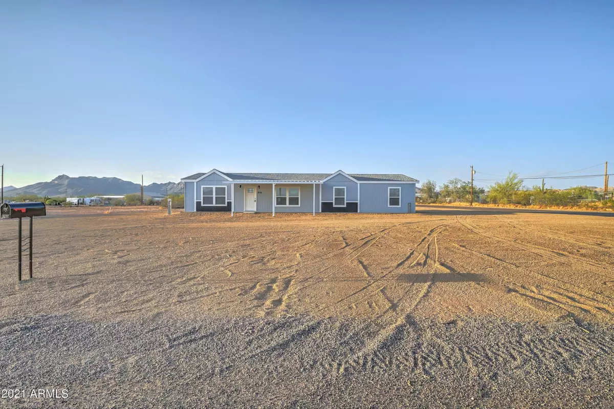 Apache Junction, AZ 85120,885 W TEPEE Street