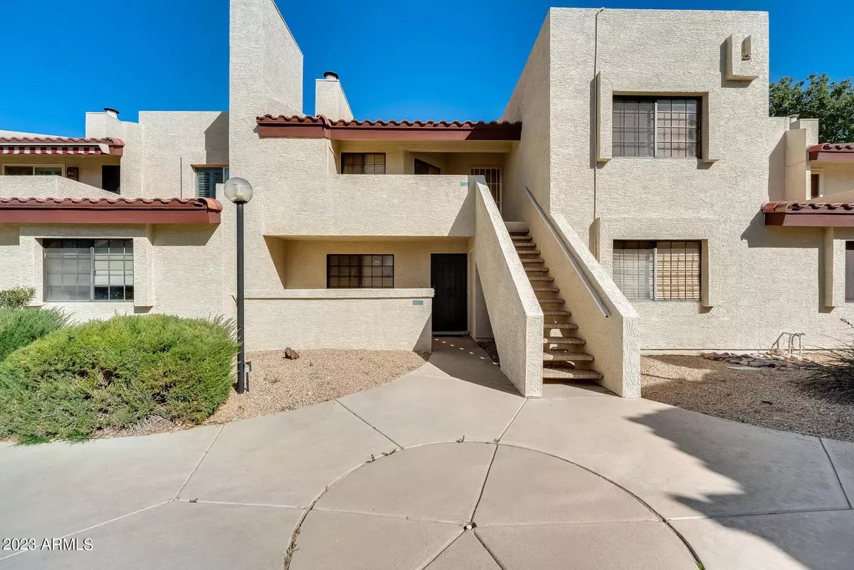 Phoenix, AZ 85027,2020 W UNION HILLS Drive #208