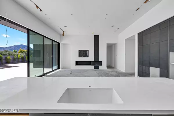 Paradise Valley, AZ 85253,6881 E CACTUS WREN Road