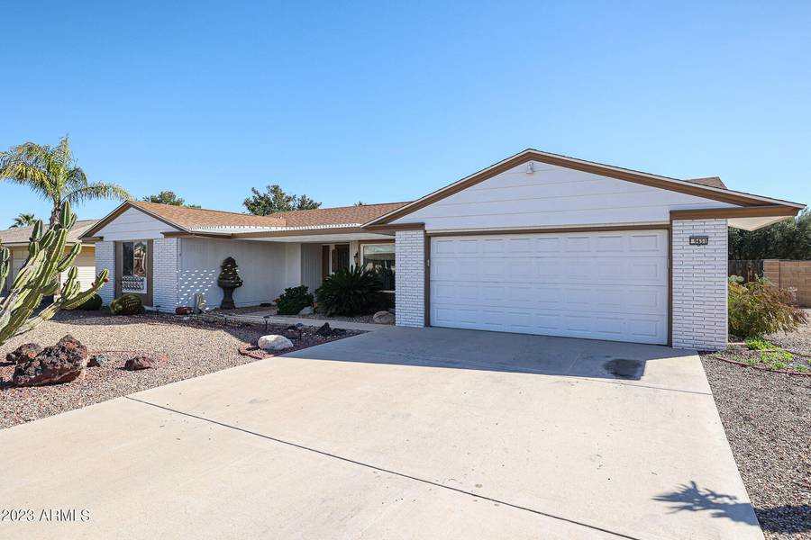 9431 W NEWPORT Drive, Sun City, AZ 85351