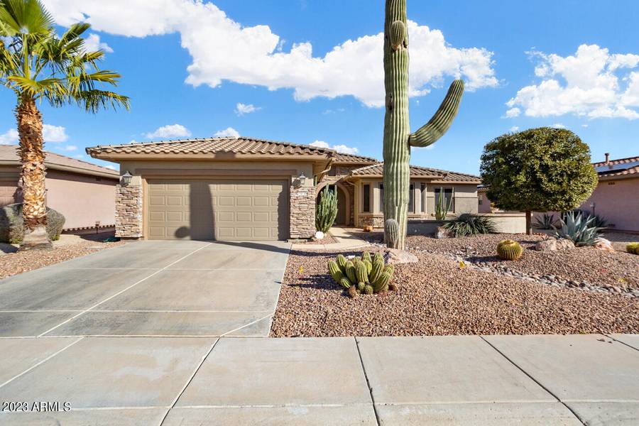 16436 W DESERT LILY Drive, Surprise, AZ 85387