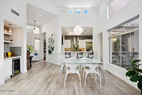 Scottsdale, AZ 85251,6711 E Camelback Road #61