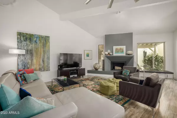 Scottsdale, AZ 85258,8590 E SAN BERNARDO Drive